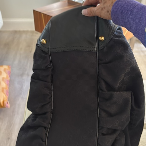 Gucci Authentic Black bag leather trim - Picture 7 of 7